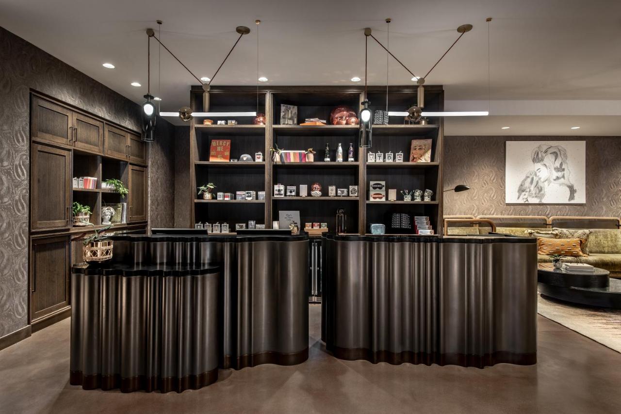 Vignette Collection Yours Truly Dc By Ihg Washington Exteriér fotografie The interior of the London store