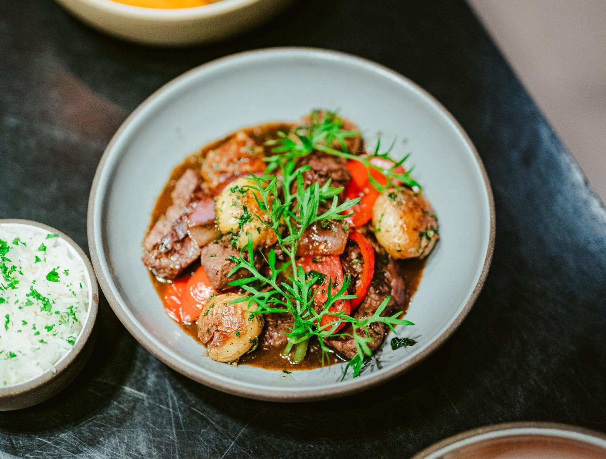 Vignette Collection Yours Truly Dc By Ihg Washington Exteriér fotografie A plate of chicken and potato gnocchi