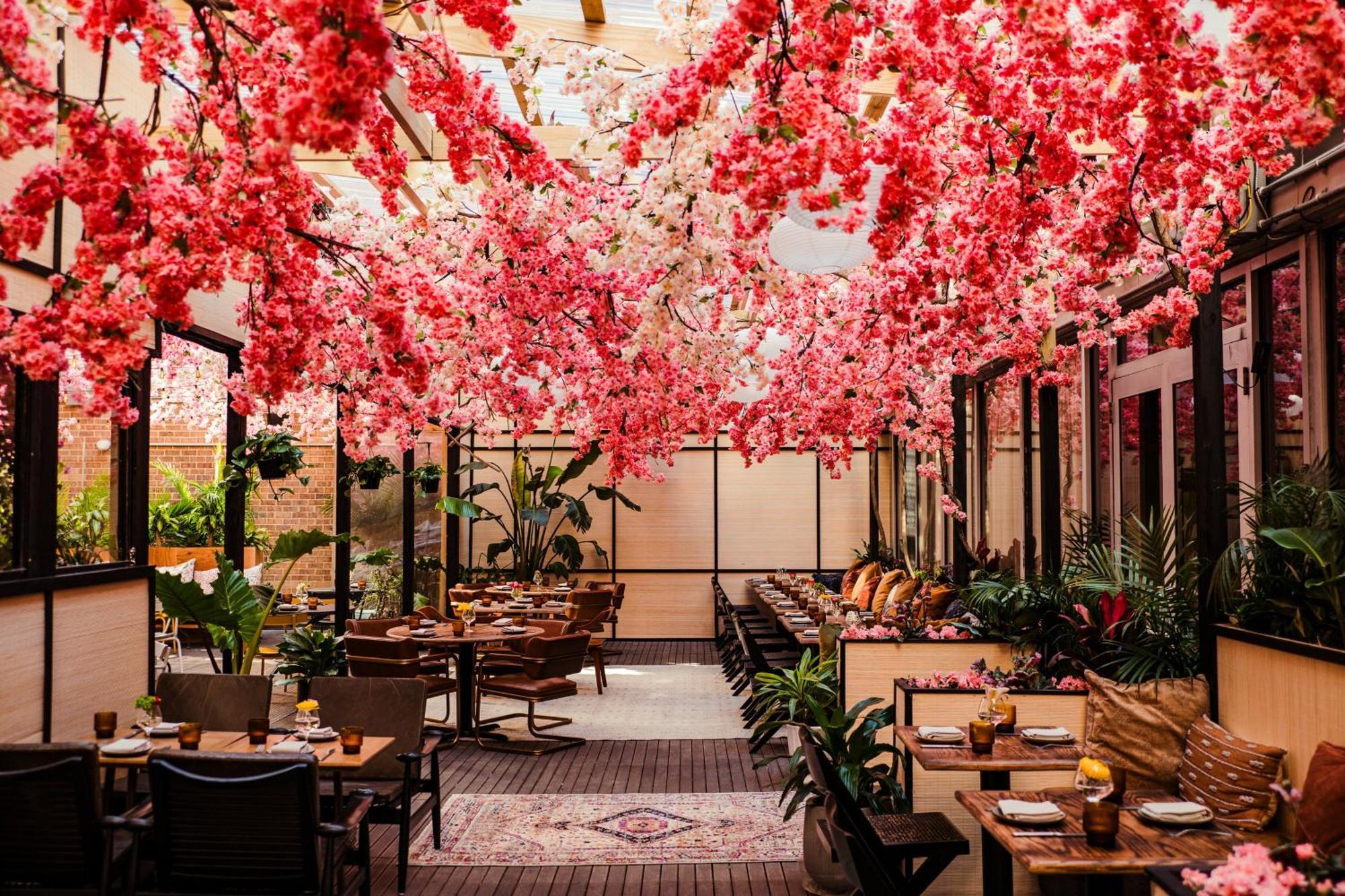 Vignette Collection Yours Truly Dc By Ihg Washington Exteriér fotografie The interior of the restaurant